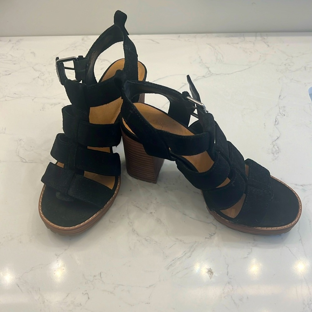 Black shoes